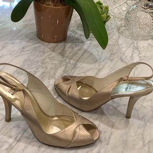 Stuart Weitzman platinum gold peep toe heels